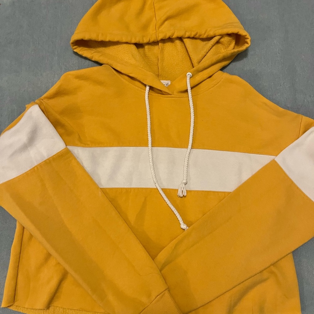 Cropped hoodie